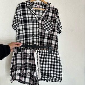 Victoria’s Secret | Women’s Plaid Pajama Set